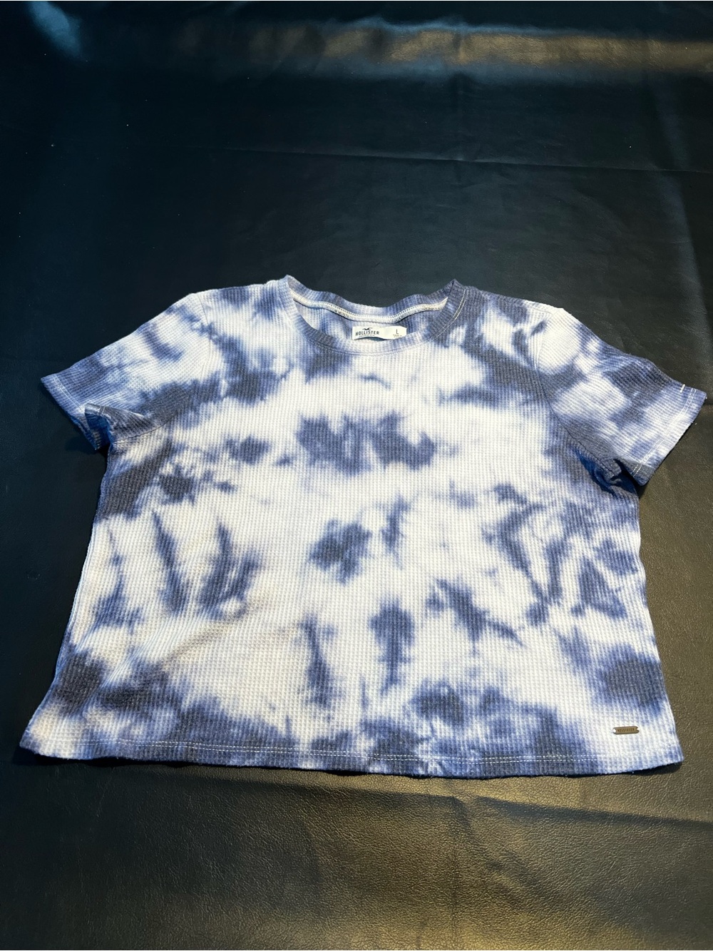 Hollister Blue & White Tie-Dye Short Sleeve Top - Size Large